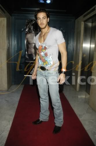 2nqth6p - Eugenio Siller