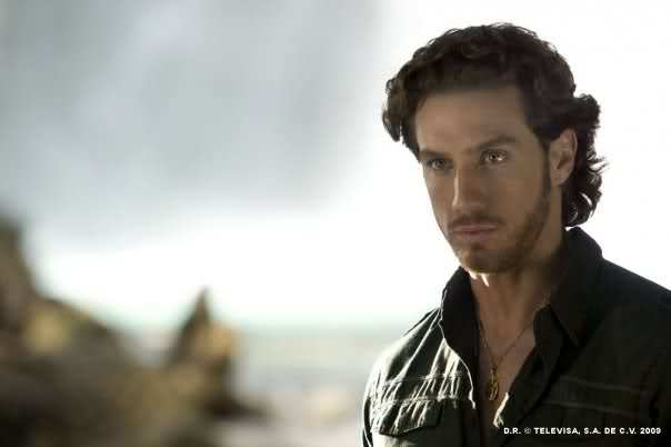 8wxjf7 - Eugenio Siller