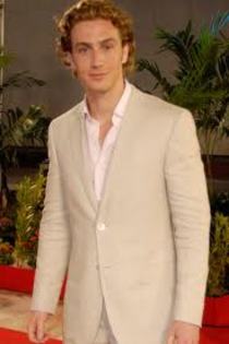 images (30) - Eugenio Siller