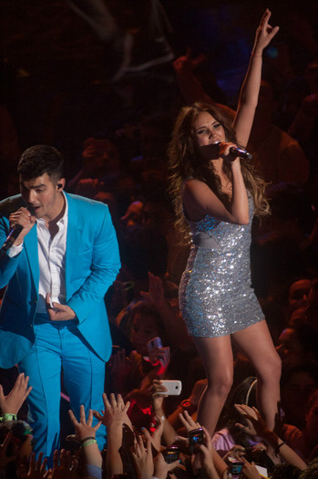 0044x - 0 Dulce y Joe Jonas