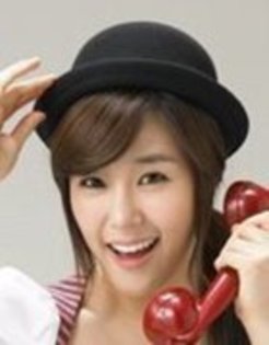 6 - actrite coreene ce vorbesc la telefon