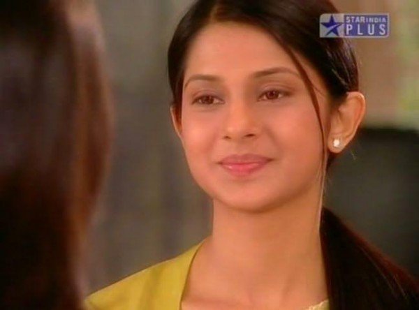 Jennifer_Winget_1260440700_3