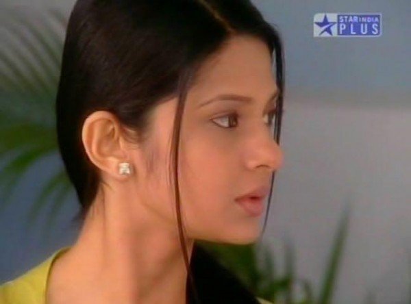 Jennifer_Winget_1260440815_4