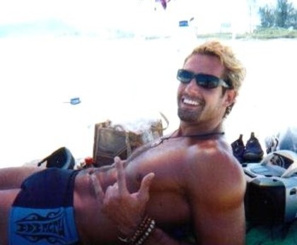 989079 - Gabriel Soto