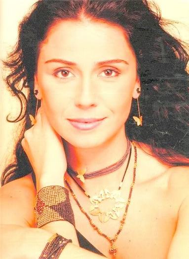 69afce084074-vi-1 - Giovanna Antonelli