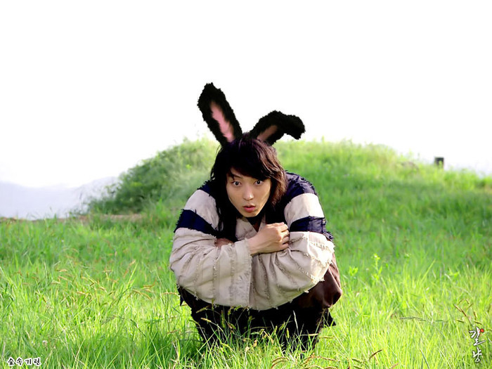 rabbit-ears-yongi - Yong