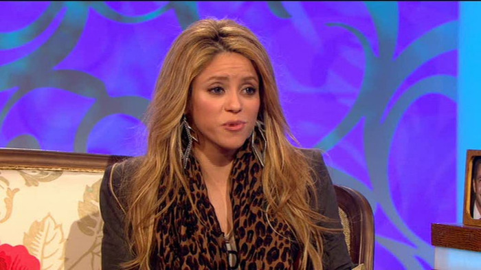 Shakira (71)