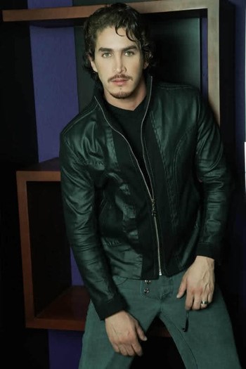 21eq2vl - Jonathan Islas