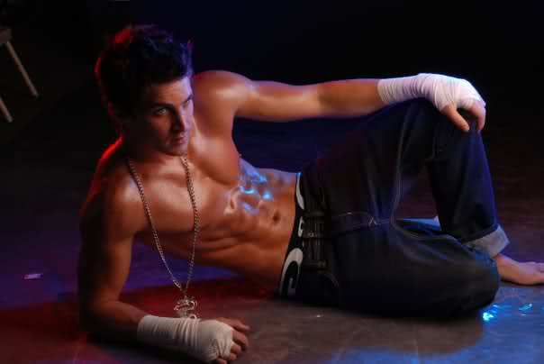veu8ll - Jonathan Islas