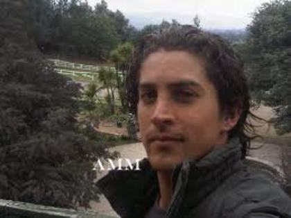 images (13) - Jonathan Islas