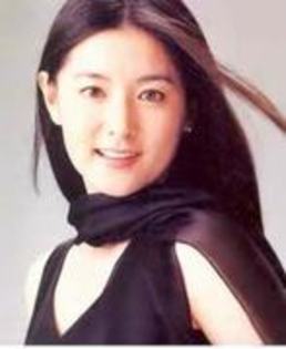 Lee Young Ae (20)