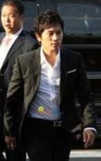 Ji Sung (8)