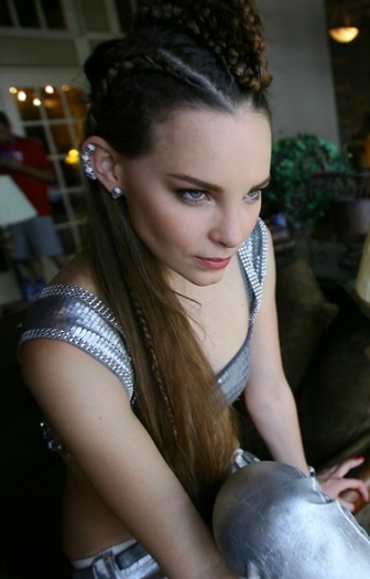 normal_BelindaPhotosCom_Shoots_2010_PeachTree_01 - Belinda