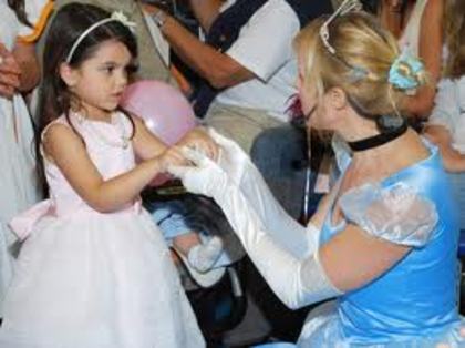 images (70) - Jorge Luis Pila