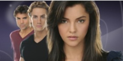 left - Jorge Luis Pila