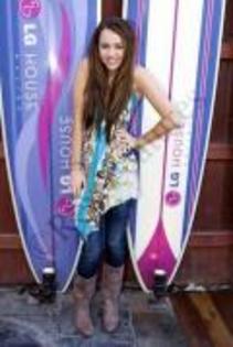 vanessa42 - club miley