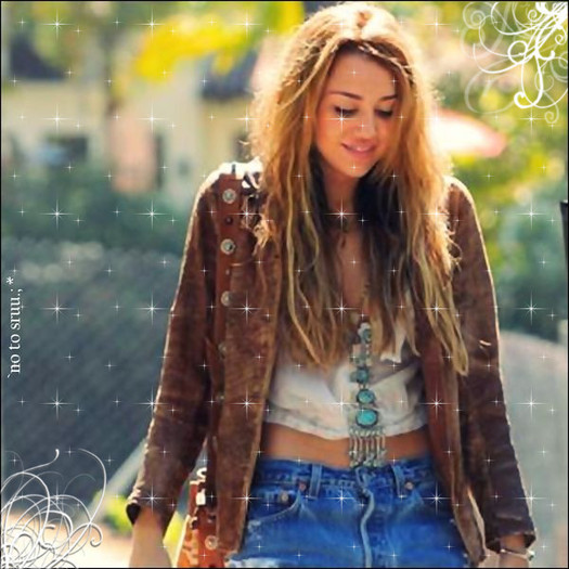 Miley Glitters (10)