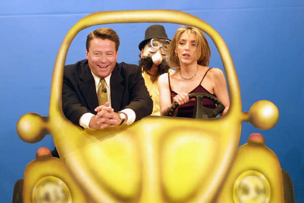 hoy2095ni - Laura Flores