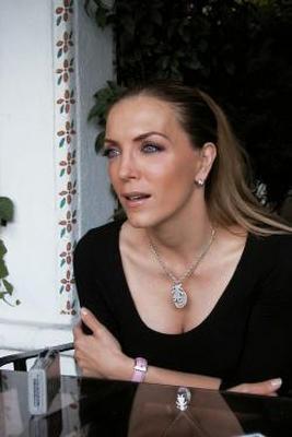 lauraflores3052sn - Laura Flores