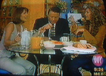 lauraflores3423ge - Laura Flores