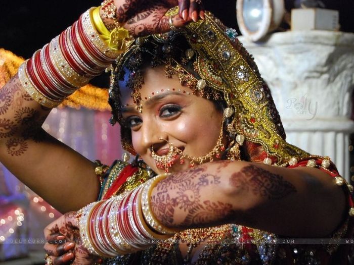 25573207_GIQQVNMRB - culoarea fericirii