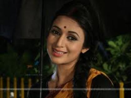 images (18) - Divyanka Tripathi