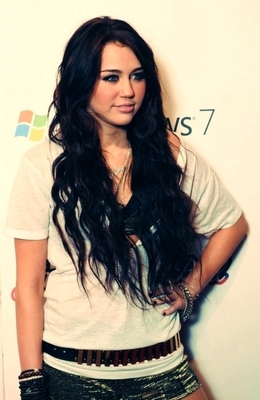 Miley Cyrus poza 15