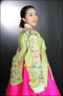 Sandara Park (3) - actrita in hanbok005