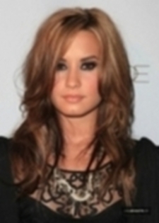 45246204_BHMVSQTNU - demi lovato