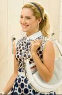 37342320_OLNHIIQXH - ashley tisdale