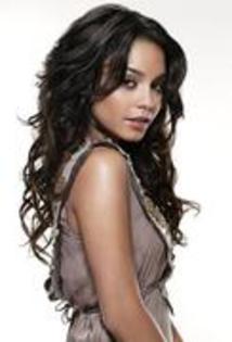 UYSUEXDTJXXYIIDOPIQ - vanessa hudgens