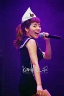 actrite care canta (3)