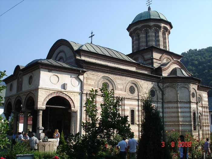 Manastirea Cozia - Calatorii prin Romania