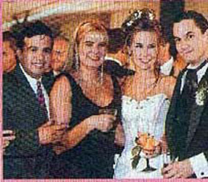 6tefq1bxxmlqgt2f4qb7gqya1