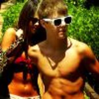 dmPWCb288340-01 - justin bieber si selena