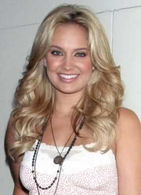 23vndy1 - poze-tiffany-thornton