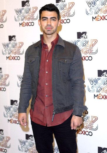 Joe+Jonas+Joe+Jonas+2011+MTV+World+Stage+Mexico+p5O9li0AA3Ul - Joe Jonas at the 2011 MTV World Stage Mexico Press Conference