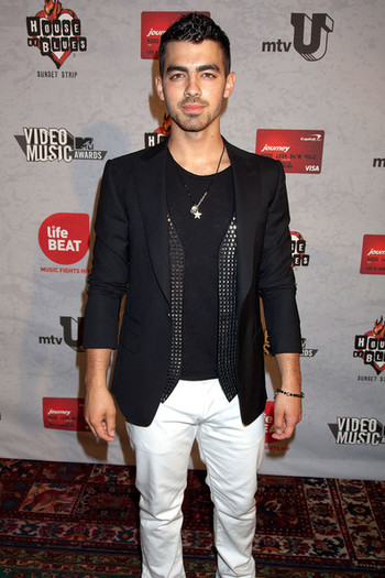 Joe+Jonas+MTV+Concert+Benefit+Lifebeat+1nyQI-UPVx8l