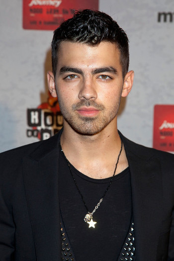 Joe+Jonas+MTV+Concert+Benefit+Lifebeat+O7VEli8NN0ml