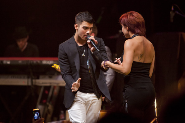 Joe+Jonas+MTV+Concert+Benefit+Lifebeat+R9YO4WzY1Mjl