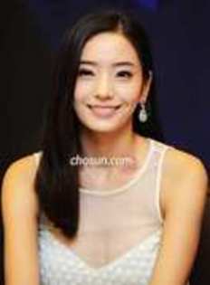 Han Chae Young (8)