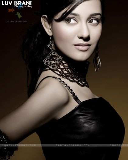 114812-amrita-rao