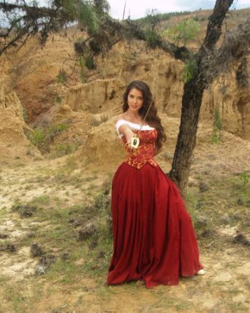 19uo2 - Marlene Favela