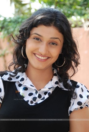 93533-ragini-khanna-contestant-of-tv-show-meethi-chhoorii-no-1 - Ragini Khanna