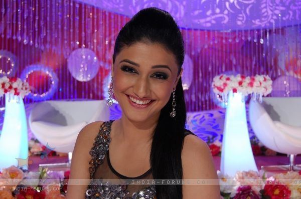 94077-ragini-khanna-at-meethi-chhoorii-no-1 - Ragini Khanna