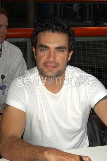 31168302fp - Mauricio Islas