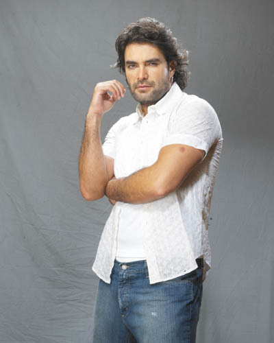 50131033ru - Mauricio Islas