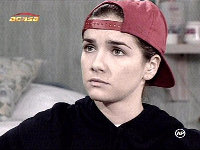image07121358tv15ig9 - Muneca Brava