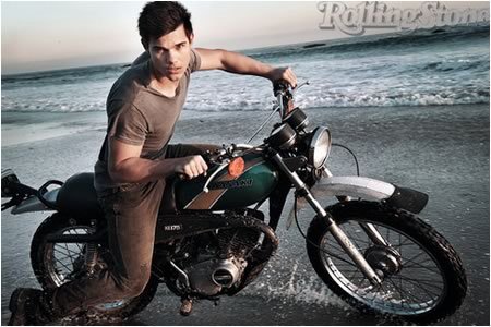 taylor-lautner-motorcycle