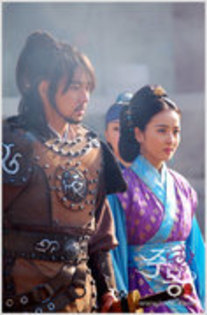 37223516_YPSGLJUOM - Seseono